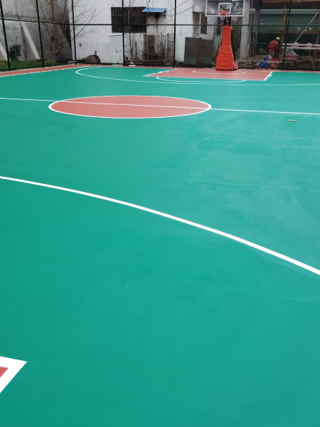 周村 球场长期使用易出现地面开裂
